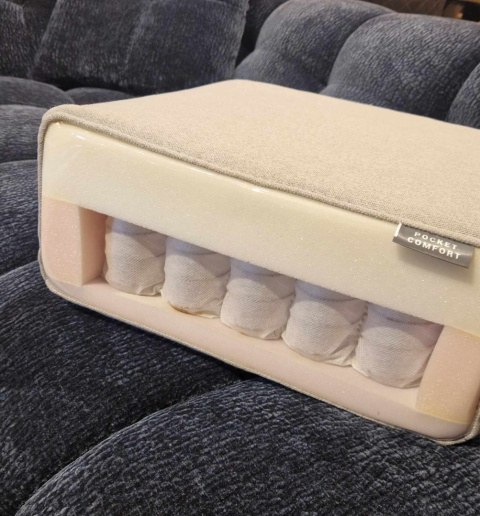 Sofa Xooon Bellagio 2,5-osobowa wybór tapicerki Sofa Xooon Bellagio 2,5-osobowa wybór tapicerki
