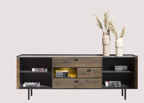 Komoda Xooon Fresno 220 cm DEFEKT Komoda Xooon Fresno 220 cm DEFEKT