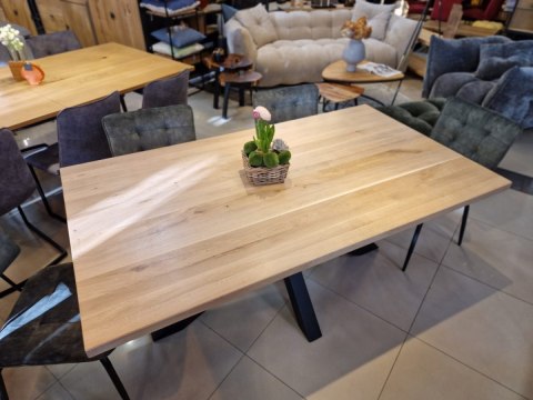 Stół dębowy 180 x 100 cm dostępny od ręki Stół dębowy 180 x 100 cm dostępny od ręki