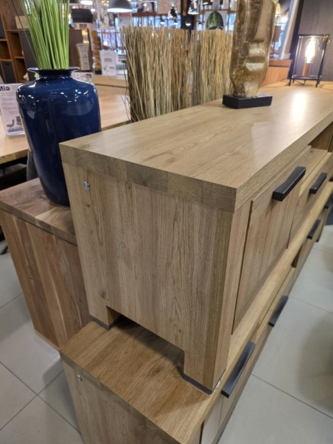 (R) Szafka RTV Delmonte 170 cm Henders& Hazel defekt (R) Szafka RTV Delmonte 170 cm Henders& Hazel defekt