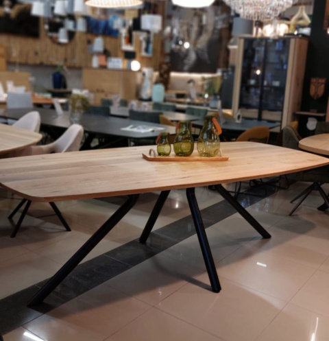 (R, od ręki) Stół Xooon Arvada 250 x 110 cm Oval lity dąb (R, od ręki) Stół Xooon Arvada 250 x 110 cm Oval lity dąb