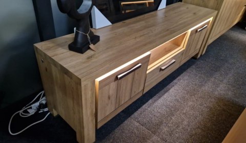(T) Szafka RTV Delmonte 170 cm Henders& Hazel defekt (T) Szafka RTV Delmonte 170 cm Henders& Hazel defekt