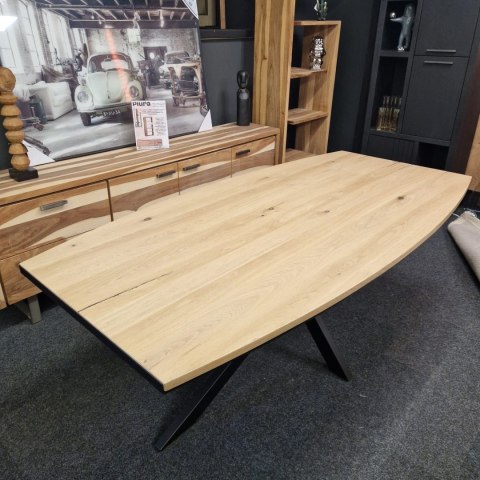 Nowoczesny stół w fornirze dębowym do jadalni FANEUR Xooon 210 x 105 cm z metalową podstawą typu pająk Nowoczesny stół w fornirze dębowym do jadalni FANEUR Xooon 210 x 105 cm z metalową podstawą typu pająk