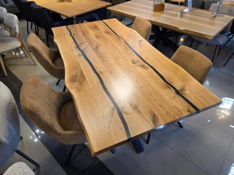 Stół dębowy z rzekami żywicy 'RIVER' 200x100 cm, blat lity dąb, nogi metalowe czarne