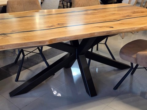 Stół dębowy z rzekami żywicy 'RIVER' 200x100 cm, blat lity dąb, nogi metalowe czarne