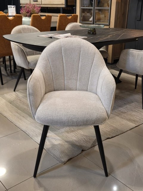 [na zamówienie] Nowoczesne krzesło z podłokietnikami Aron Happy@Home, tkanina Vulcano, kolor kremowy