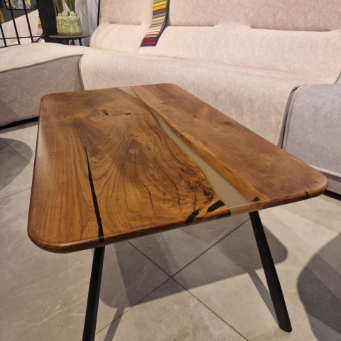 Stolik Kawowy z Litego Drewna Orzechowego z Żywicą Epoksydową 90x50 cm Stolik Kawowy z Litego Drewna Orzechowego z Żywicą Epoksydową 90x50 cm