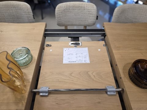 [K, od ręki] Stół rozkładany Nyborg/ Metalox Henders& Hazel 190-240 cm dąb organiczna krawędź