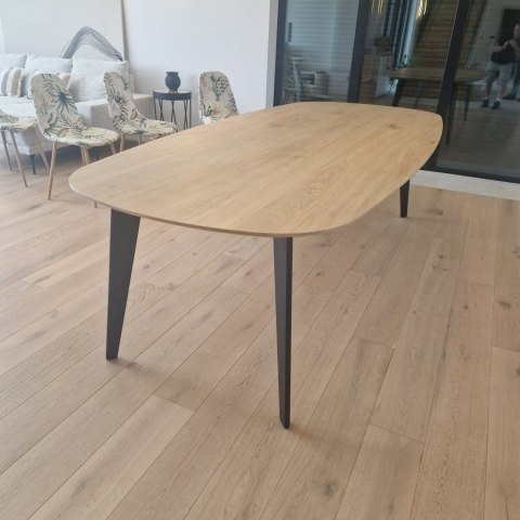 Stół jadalniany Xooon NIORA 240 x 115 cm- Dąb Naturalny Fornir Nogi Metal