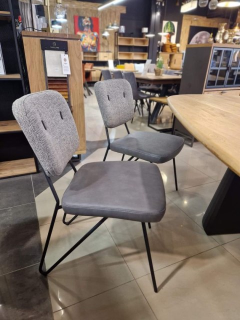 Krzesło do Jadalni JUNE (wybór tapicerki) Sprężyny Kieszeniowe (Pocket Springs), Nogi Metalowe Czarne - Henders & Hazel