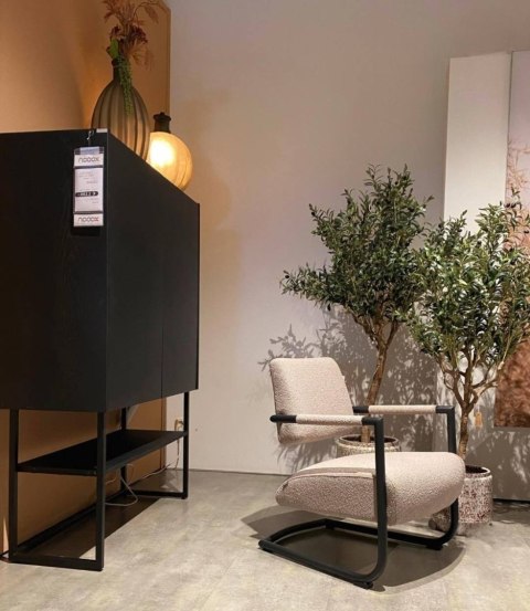 [M] Highboard / Komoda Wysoka CARVING 125 cm, 2-drzwiowa, Fornir Dębowy Castle Black z Reliefem - XOOON