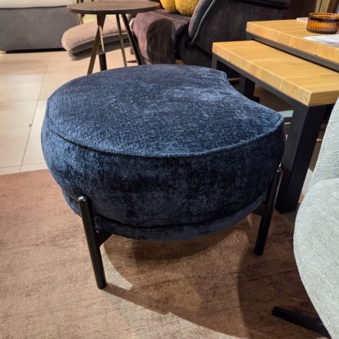 [K] Puf Ronda Niebieski - Połyskujący z Wcięciem na Fotel | Coco Maison