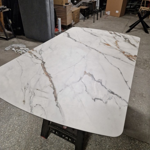 [M, Defekt #2] Stół Henders& Hazel Vegas 170+ 60 x 100 cm ceramika na szkle hartowanym