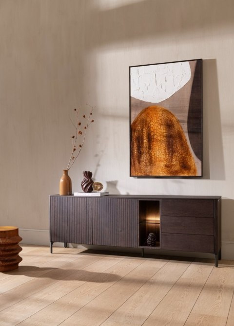 [na zamówienie] Duża Komoda / Kredens TRENTON 240 cm, Fornir Dębowy Kolor Clay, Lamele, 2 Drzwi, 3 Szuflady, Wnęki LED