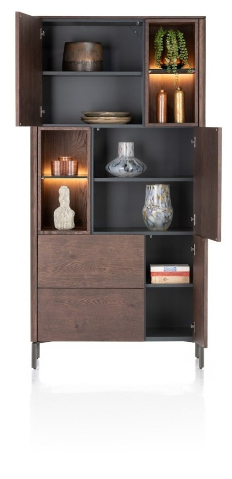 [na zamówienie] Wysoka Komoda / Regał Zamknięty TRENTON, 95x191 cm, Fornir Dębowy Kolor Clay, Lamele, LED - XOOON