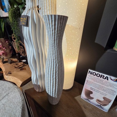 Mała Waza Dekoracyjna COCO maison Milou - Biała, 65 cm