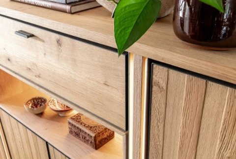 [K] Bufet/ wysoka komoda SHIMANTO 180 cm - Bright Natural Oak - Henders & Hazel