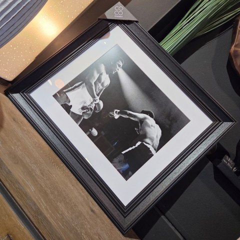 Obraz MUHAMMAD ALI 73x63 cm - Drewniana Rama - COCO maison | seria Cinema