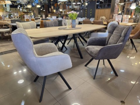 (R, od ręki) Stół Xooon Arvada 250 x 110 cm Oval lity dąb