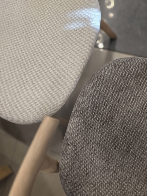 [OD RĘKI] Krzesło dębowe BELLAMI - Brązowa Chenille Livigno - Henders & Hazel