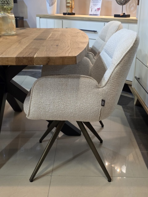 [od ręki, R] Krzesło obrotowe PIPPA - Sevilla Crème - Henders & Hazel