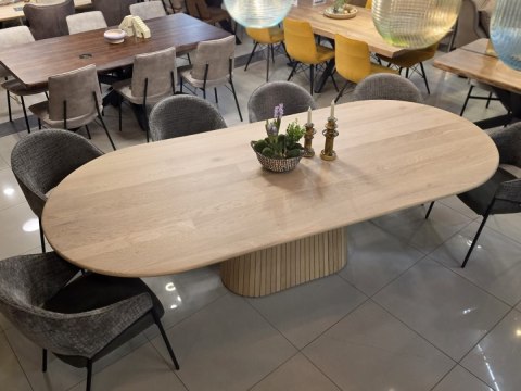 Dębowy stół jadalniany Ravello 270 x 120 cm - kolor Dune - matowy lakier