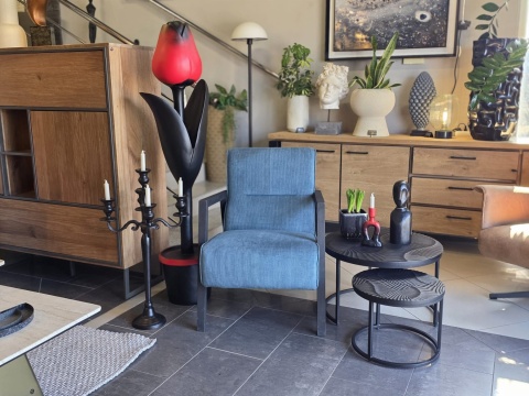 Rzeźba Podłogowa TULP DECO - Red & Black (151 cm)