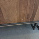 [K, defekt] Industrialna komoda TRAPANI 240 cm, fornir z mango 'smoked' na metalowej podstawie.