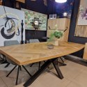 [R, od ręki] Owalny Stół Jadalniany METALUXE 240 x 110 cm - Blat z Forniru Dębowego we Wzór Jodełki - Noga Centralna
