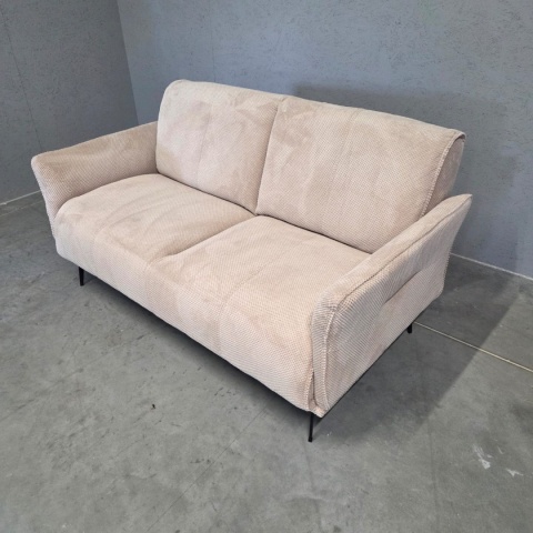 [od ręki] Sofa Dwuosobowa VENTO 180 cm – Sprężyny Kieszeniowe – Jasnobeżowa Tkanina Strukturalna – Czarne Metalowe Nóżki