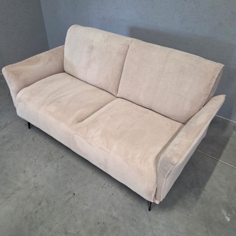 [od ręki] Sofa Dwuosobowa VENTO 160 cm – Sprężyny Kieszeniowe – Jasnobeżowa Tkanina Strukturalna – Czarne Metalowe Nóżki