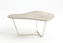 Designerski Organiczny Stolik Kawowy AMALFI 75 x 57 cm – Jasny Blat Ceramiczny ze Zintegrowanym Podkładem Stabilizującym