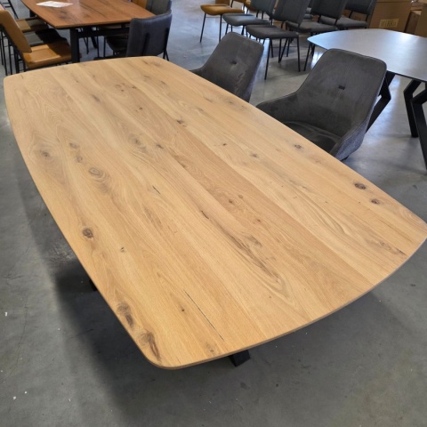 [od ręki] Owalny Stół Jadalniany LIVADA 220 x 110 cm – Gruby Fornir Dębowy – Czarny Metalowy Stelaż Pająk –