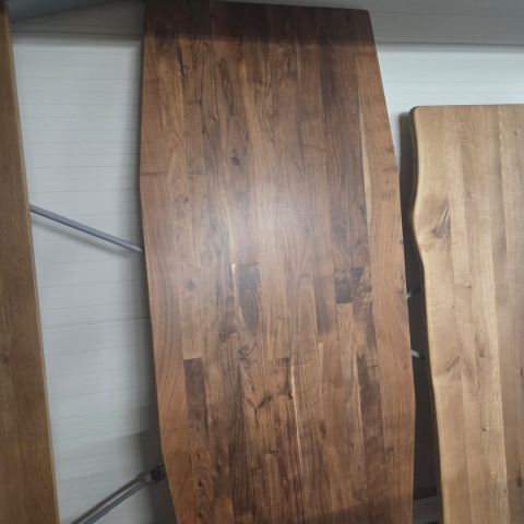 [od ręki] Stół Jadalniany QUEBEC 240x110 cm – Egzotyczne Drewno Kikar – Centralna Metalowa Noga Pająk – Henders & Hazel