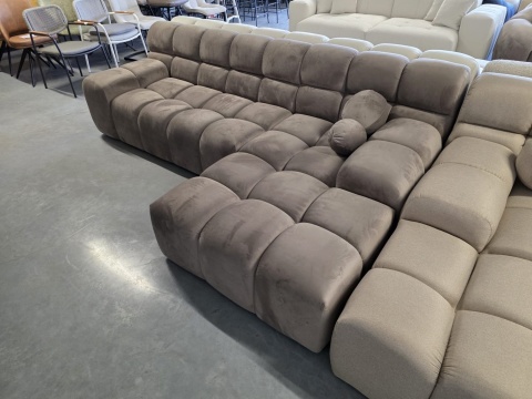 Narożnik w kształcie litery L BOCCA LOUNGE (265 x 162 cm, prawy) – ciemnobeżowy welur (Velvet Dark Beige), pikowany