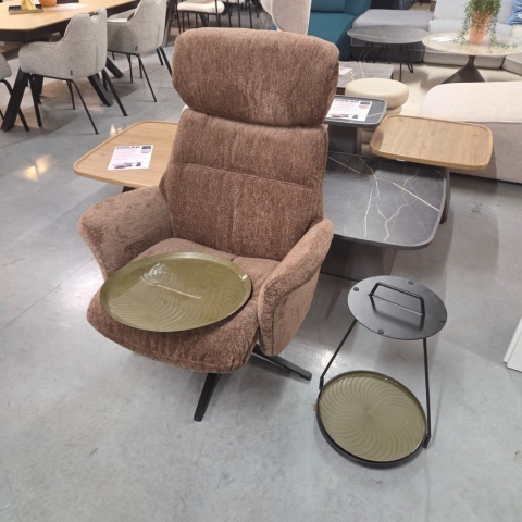 [od ręki] Obrotowy Fotel Relaksacyjny LAZARO – Szenila Livigno / Enzo Copper – Henders & Hazel / XOOON