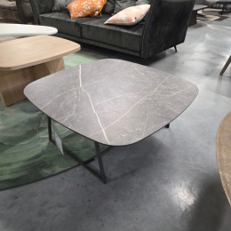 Stolik kawowy Habufa ANTARCTICA 85 x 85 cm – blat Primo Laminato (Marble Light Grey), grafitowa podstawa