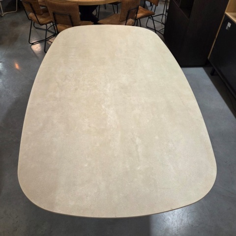 [na zamówienie] Stół do jadalni Himalaya 240 x 120 cm – owalny blat ceramiczny, dębowa podstawa (Henders & Hazel)