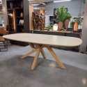 [na zamówienie] Stół do jadalni Himalaya 240 x 120 cm – owalny blat ceramiczny, dębowa podstawa (Henders & Hazel)