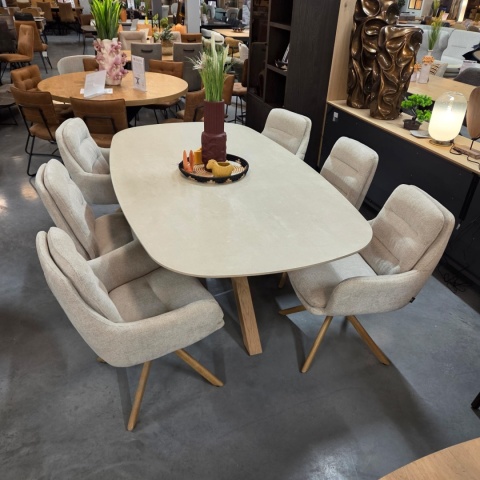 [na zamówienie] Stół do jadalni Himalaya 210 x 120 cm – owalny blat ceramiczny, dębowa podstawa (Henders & Hazel)