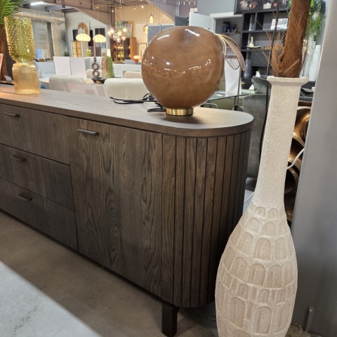 [od ręki] Lampa stołowa COCOmaison ABBY 33 cm - szklana, jasnobrązowa ze złotą podstawą, ściemniana