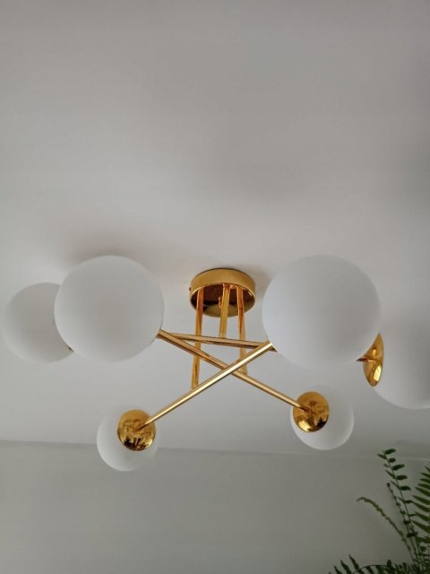 ŻYRANDOL LAMPA SUFITOWA ZŁOTA MLECZNE KULE 6 x E27 model 28-6 MIK ŻYRANDOL LAMPA SUFITOWA ZŁOTA MLECZNE KULE 6 x E27 model 28-6 MIK