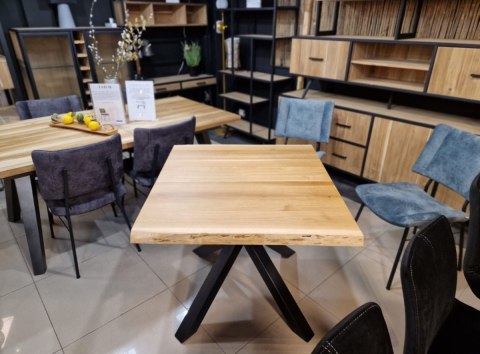 Stół z litego drewna dębowego Live Edge 95 x 90 cm Stół z litego drewna dębowego Live Edge 95 x 90 cm